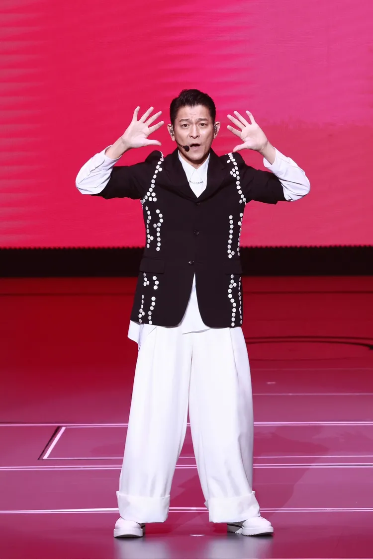 劉德華魅力無法擋，歌迷聽到捨不得離去。彭欣偉攝