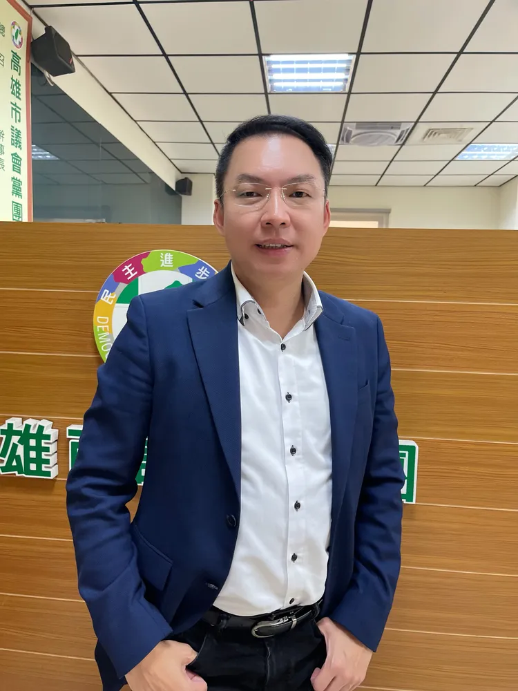 民進黨高雄市黨部主委黃文益批柯志恩，不顧高雄市民。民進黨市黨部提供