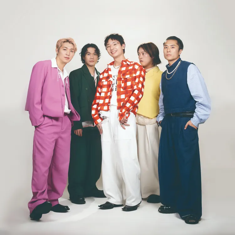 SONNIE 桑尼由主唱文劭、貝斯手元喆、吉他手希舞、鼓手高登、Programmer葉肥組成。躁音製造所提供