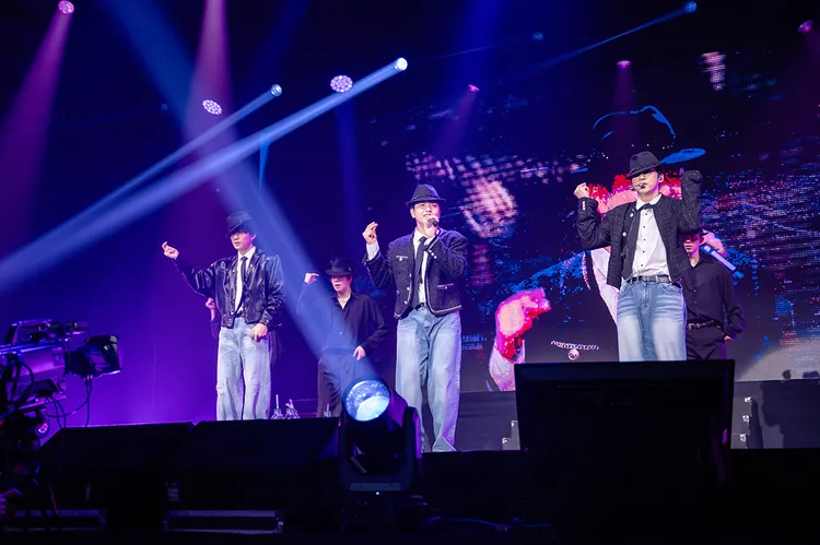 孔燦（左起）、燦多、CNU準備《想見你想見你想見你》。網銀國際提供