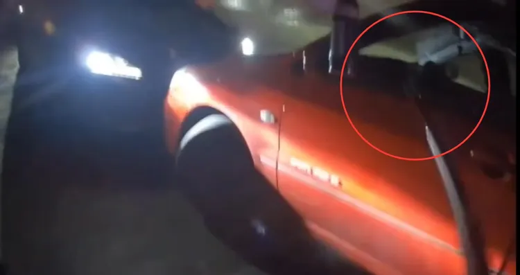 警車圍堵陳嫌車輛，並強力破窗逮人。翻攝畫面