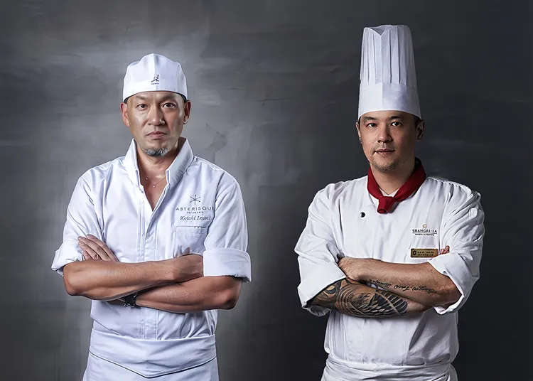 台南遠東香格里拉飯店力邀全球甜點傳奇大師「和泉光一」(左)來台，11/22起推出台灣地區限定藝術甜點，並將與飯店西點主廚許煜新(右)聯手打造「匠心臻藏燒菓子禮盒」。業者提供