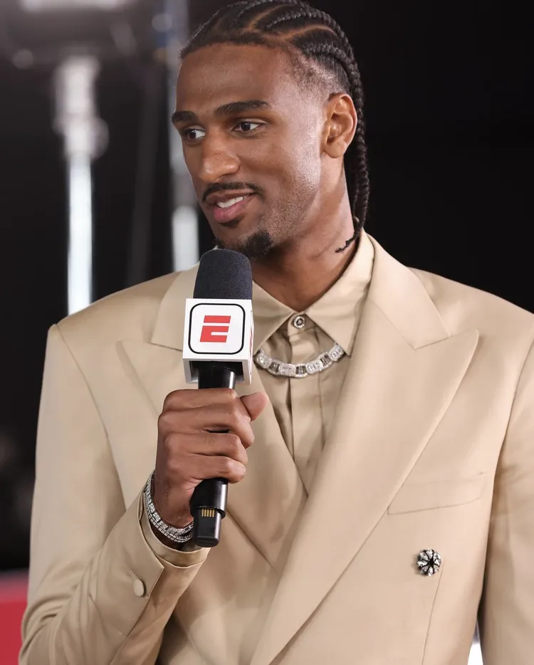 Alexandre Sarr在NBA選秀會上順利加盟華盛頓巫師隊。翻攝Alexandre Sarr