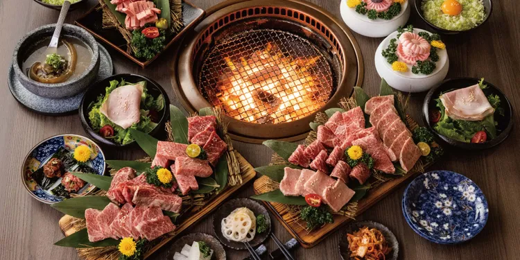 一牛楽以和牛燒肉為主角搭配精緻料理呈現。業者提供