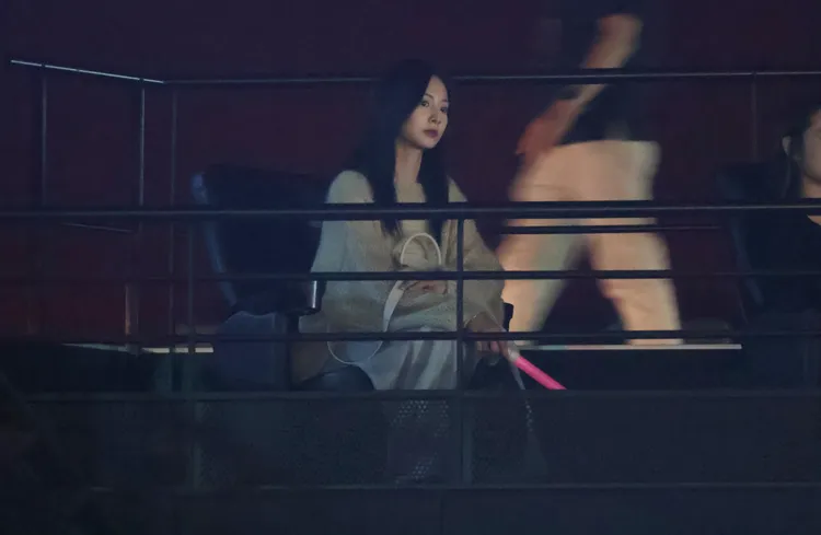 周子瑜觀賞到最後。特勤中心攝