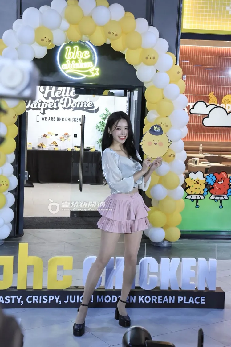 李雅英身高170公分，有著一雙白皙大長腿。特勤中心攝