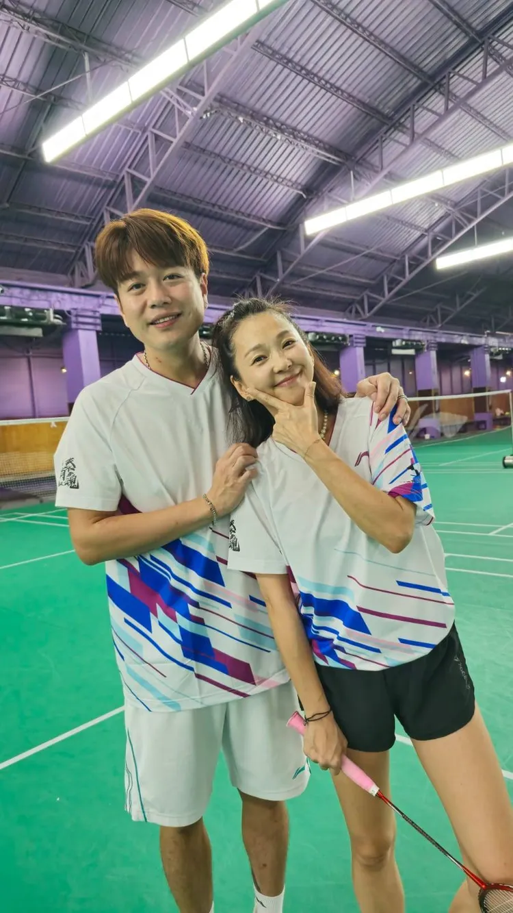 李易和六月一起參加羽球賽。傳軒提供