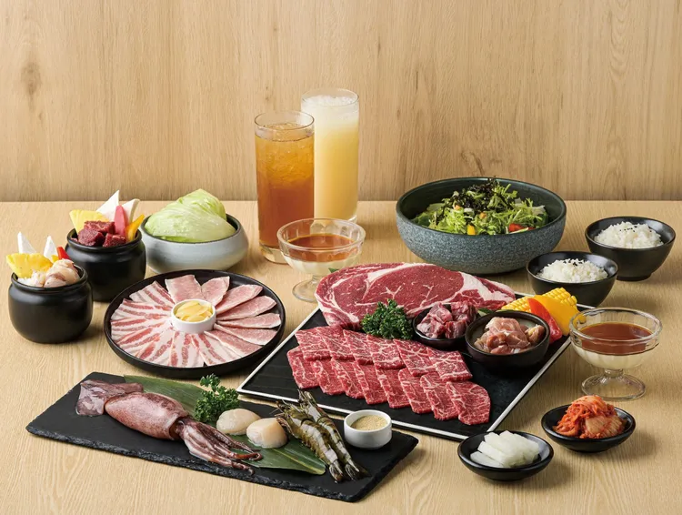 Oh my! 原燒雙人同樂首推「肋眼牛套餐」，只需 2098 元即可享受總肉重達680克的精選肉品，內含份量高達200克的老饕最愛肋眼牛排。業者提供