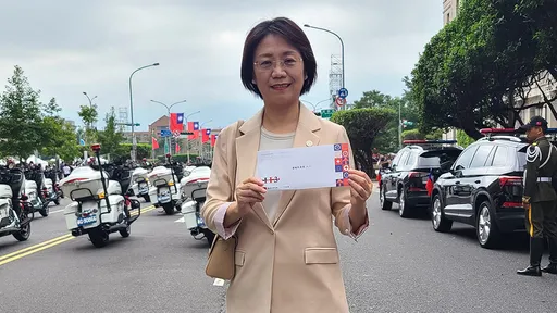 翁曉玲要讓退將赴中唱紅歌免罰　林俊憲：毀滅國民黨不可多得的人才