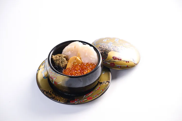 鎮店之寶三秒盅。三秒燒肉