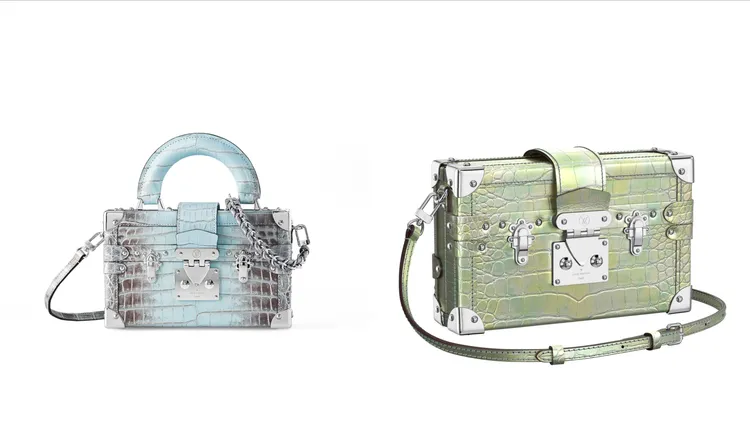 Petite Malle沙哈拉天藍撒哈拉鱷魚皮革手袋（左）121萬元、Petite Malle 深邃湖綠鱷魚皮革手袋（右）92萬5000元。品牌提供