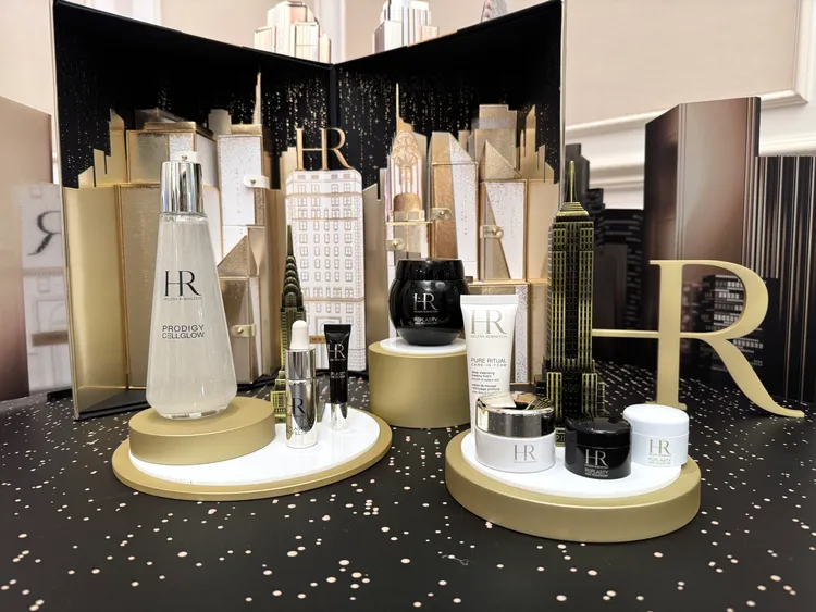 赫蓮娜2024璀璨曼哈頓聖誕豪華珍藏版，限量100組，2萬3500元。張家玲攝