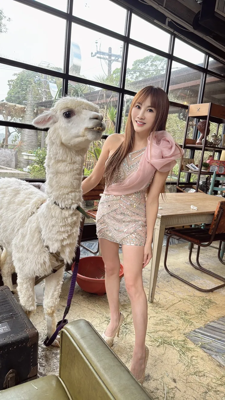 王宥忻昨舉辦生日派對，以白色和粉紅色為主題，象徵著光明、愛與成長。圖／固力狗提供