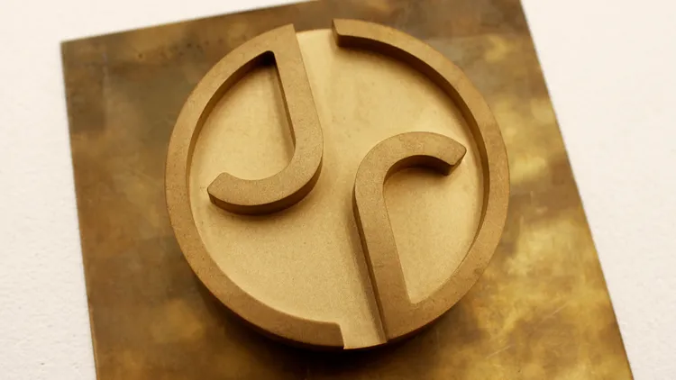 全新的品牌識別透過引人注目的全新視覺語言，確立了Jaguar的獨特個性。原廠照片