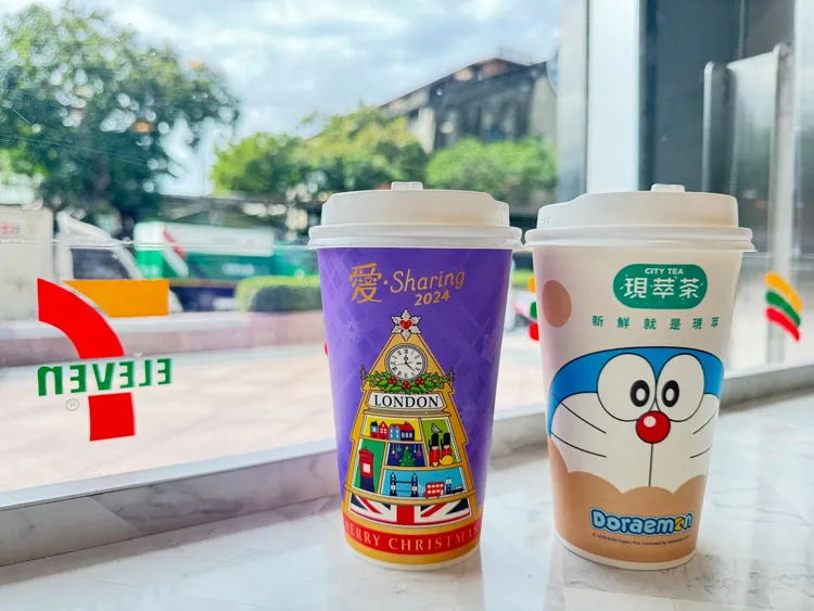 行動隨時取限時推出CITY CAFE濃萃美式買2送2、CITY TEA香鑽水果茶買2送1。7-ELEVEN提供