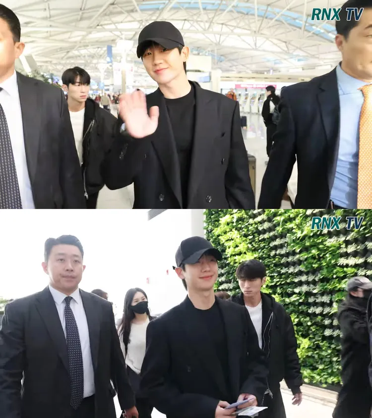 丁海寅一身黑抵達仁川機場，手裡滿是粉絲給的信。翻攝YouTube