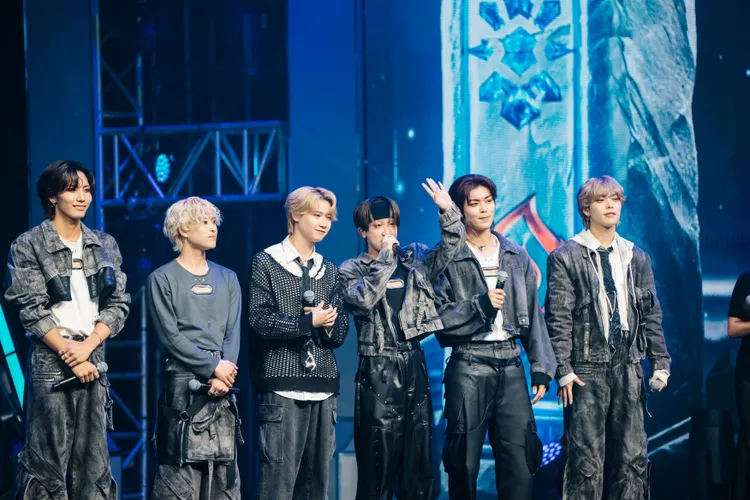 D.O.L看過少年們的表演影片，表示對小行星印象最深刻。踢帕娛樂提供