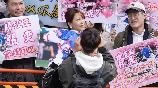 製「無頭陳傑憲」看板挨轟　陳智菡反擊：心胸狹窄的人看什麼都負面