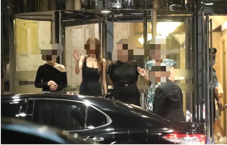 王鴻薇接獲爆料，陳時中等人的飯局有美女作伴。翻攝自王鴻薇臉書