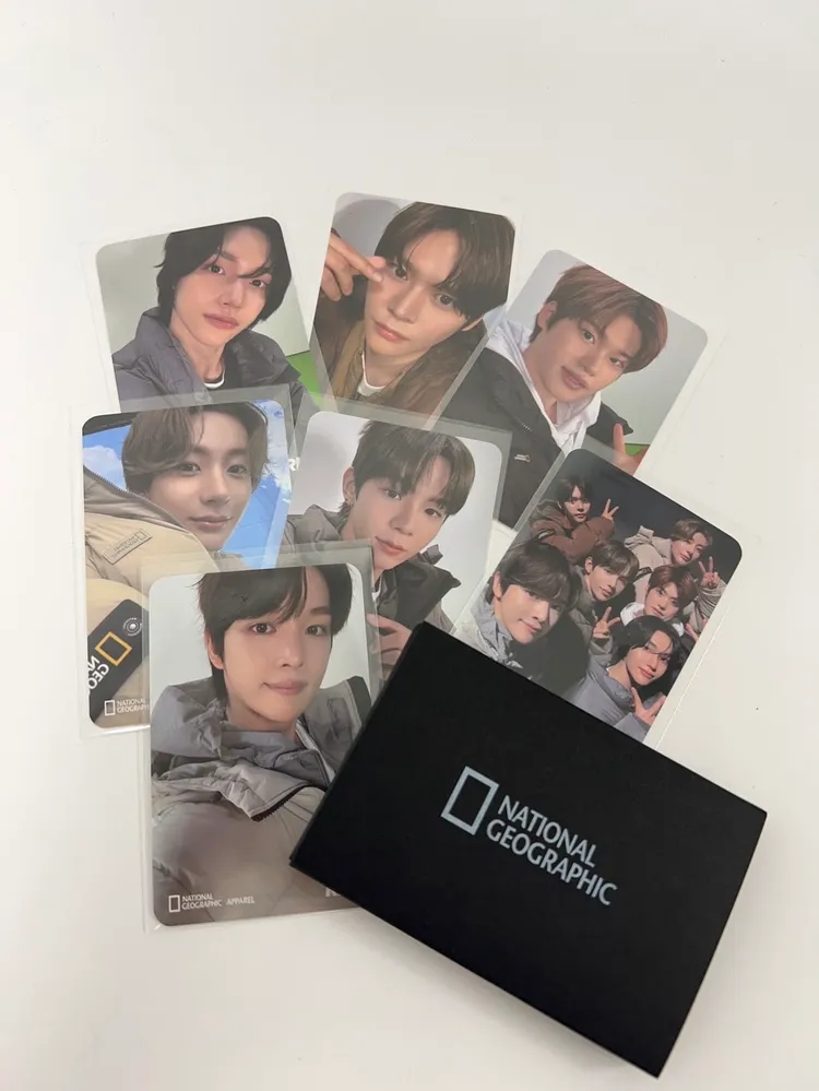 國家地理端出RIIZE簽名小卡套組。品牌提供