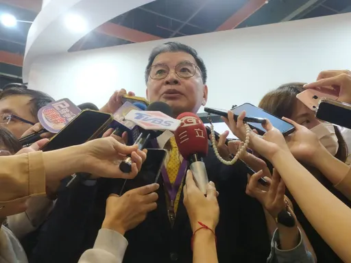 國泰金3階段導入AI 國泰產險新推小數點折抵保費機制