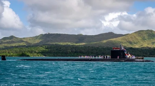 剑指中国!美军「明尼苏达号」布防关岛 破天荒1岛5核潜舰捍卫印太和平