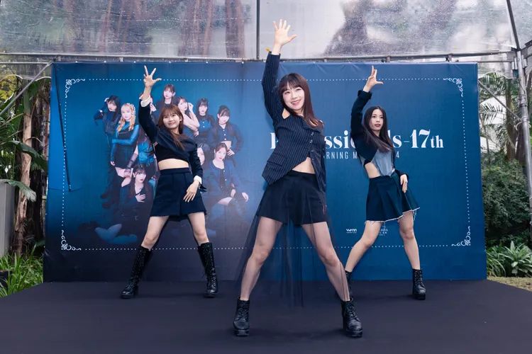 岡村譽（左起）、石田亞佑美、櫻井梨央現場跳了《勇氣之歌》。 COME ON JKSSP提供