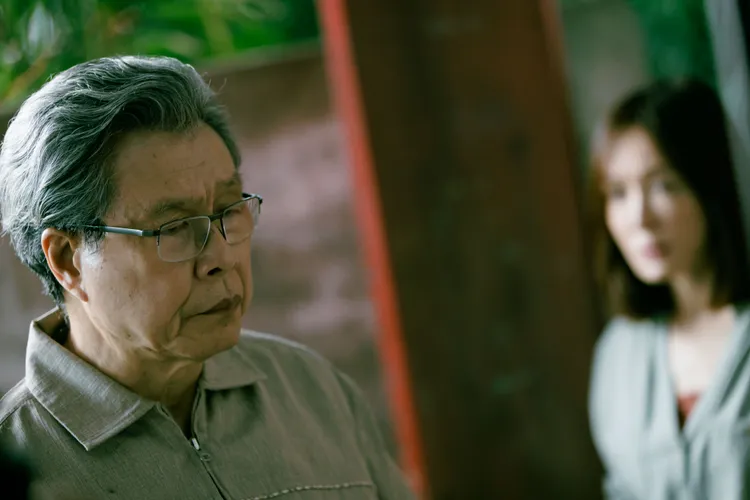 楊烈（左）擔憂尹馨會出事。公視台語台、華視提供