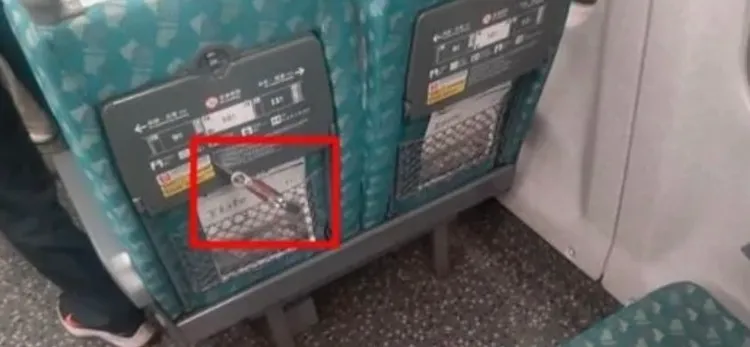 男子持匕首刺穿高鐵座椅餐桌。鐵路警察局提供