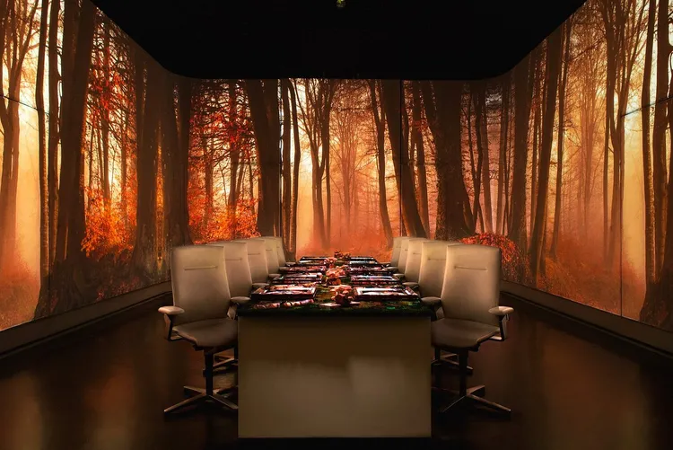 排名第二名的是位於上海的米其林三星餐廳「紫外線」。