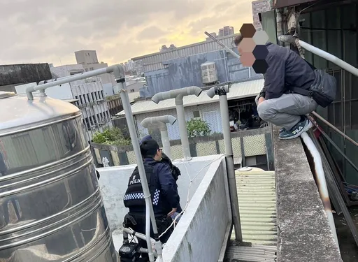 通緝男違規竄逃躲民宅仍遭警逮 哀嘆:今天我生日吔!