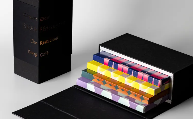 「S.S.A.W x江振誠主廚 聯名巧克力禮盒」售價1380元。業者提供