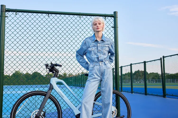 即日起至12/31凡預訂逸享凱撒一泊二食住房專案，不限房型即可搶先體驗LITZMO最新EM-05系列碳纖電動輔助自行車。業者提供