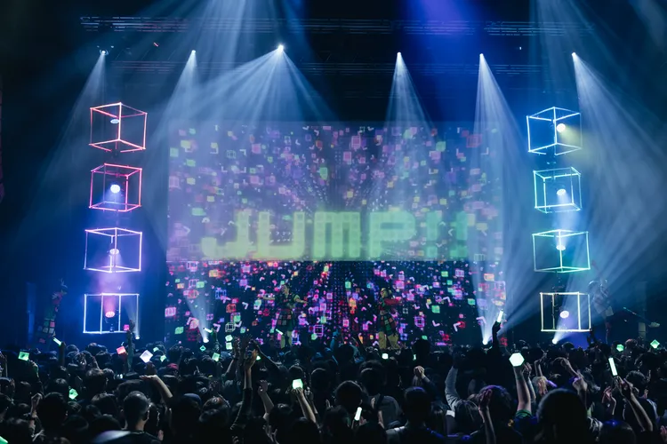 現場吸引2000名粉絲朝聖。大鴻藝術BIG ART提供