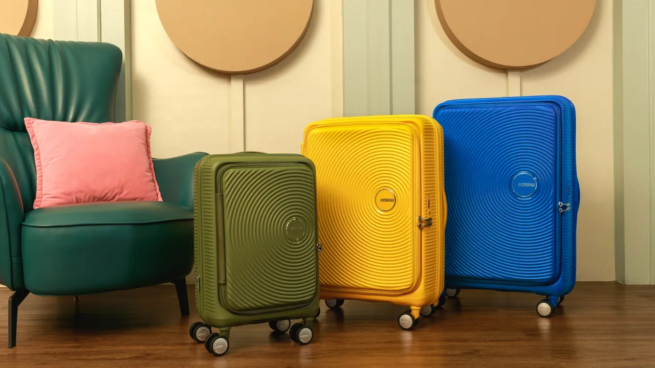 American Tourister CURIO旅行箱推出新色。品牌提供