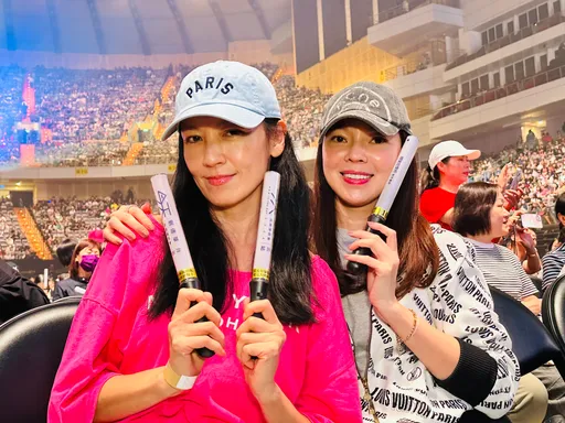 直擊｜劉德華開唱！最美「劉太太」來了　林熙蕾曾馨瑩小巨蛋現身熱舞