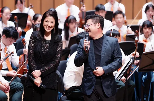 獨家|57歲「擋泥板女神」被爆現身台北榮總人暴瘦 罕見不願多談!音樂人老公9字回應