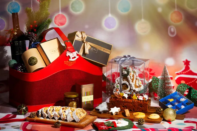 台北遠東香格里拉節慶限定「精品禮籃」，包裝精美，展現心意與品味，每個4600元。業者提供
