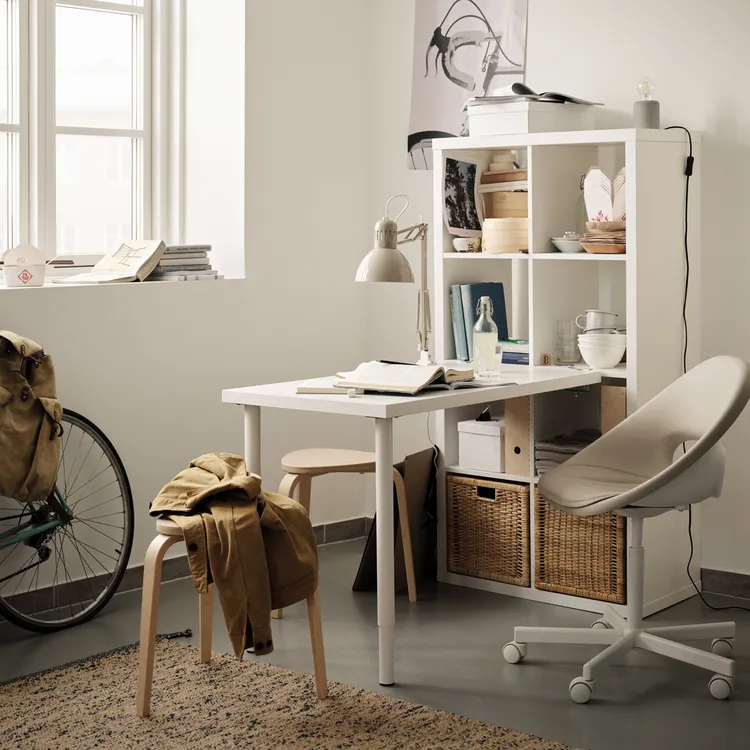 9款高評價的換季必備好物包含KALLAX層架組等。IKEA提供