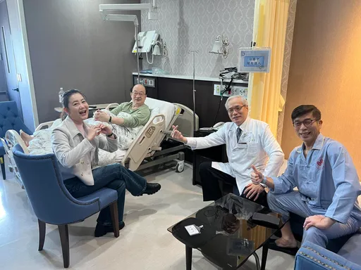 柯建銘開刀住院還在開黨團會議！吳思瑤曝「鍾佳濱插著點滴針頭質詢」