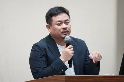 洪申翰接勞動部長　卓榮泰交付3任務