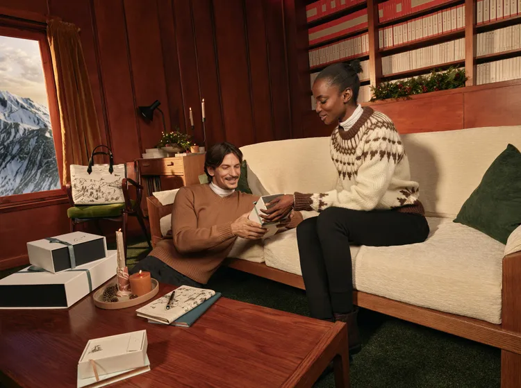 Happy Holidays宣傳活動形象照。品牌提供