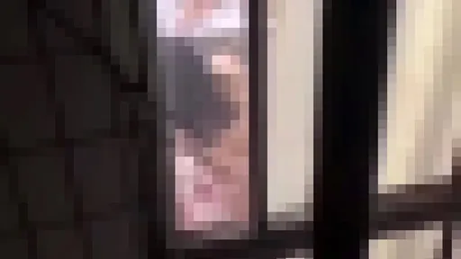 女鄰居嘿咻太響亮 他從窗台直接看到裸體「喂把窗簾關了」