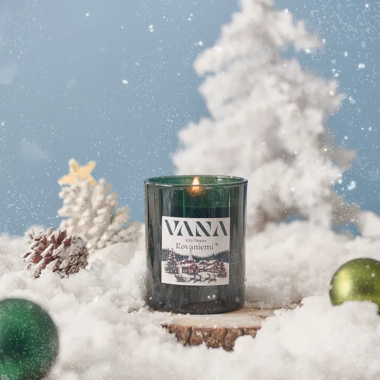 VANA季節限定芬蘭聖誕村香氛蠟燭Rovaniemi，210g／1080元。品牌提供