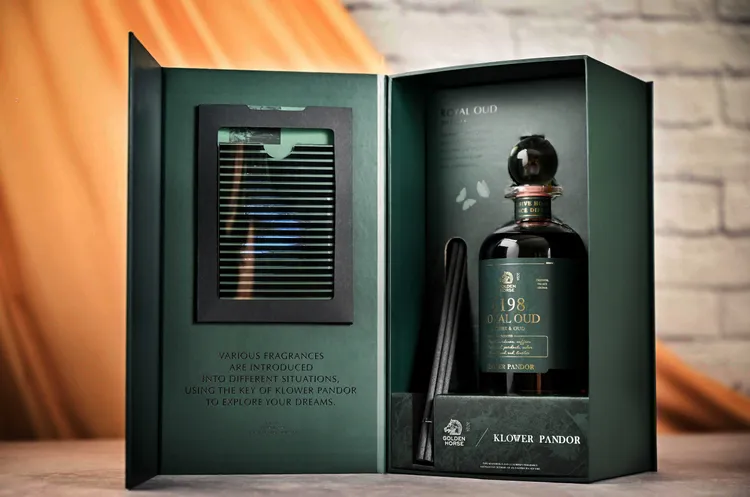 金馬61皇家沉香典藏擴香禮盒，50ml／2380元。品牌提供