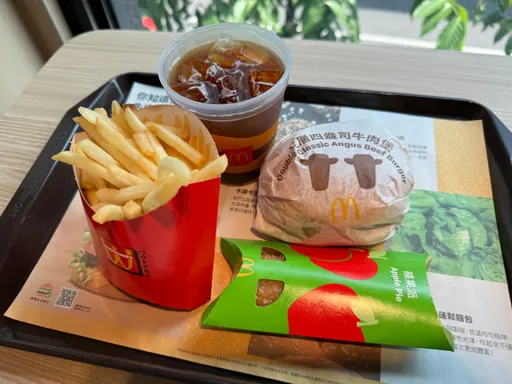 麥當勞點現炸薯條很奧客?他拿到溫的還硬掉 店家1作法超不解