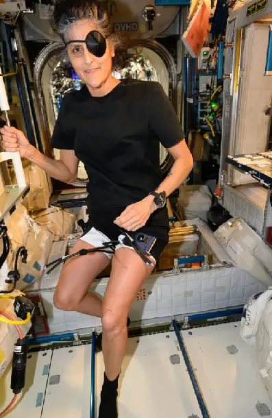 威廉斯先前眼睛出現狀況後治癒，小腿已經明顯消瘦。翻攝NASA