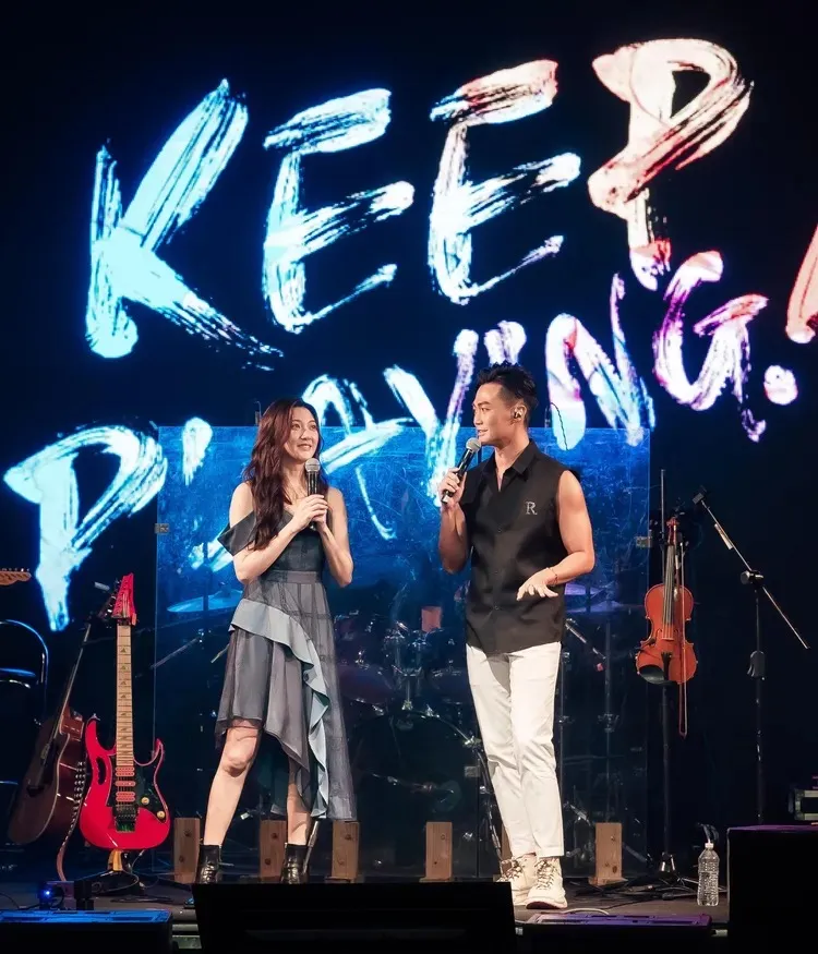 林逸欣昨晚開唱，邀來好友林俊逸擔任嘉賓。圖／鑫羽工作室提供