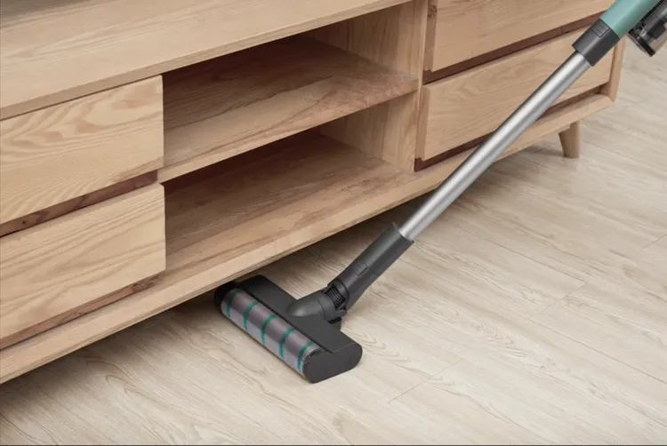 「機+酒。淨享好禮」住房專案，贈送給房客的 Panasonic 吸拖無線吸塵器在業界擁有極高的評價。業者提供