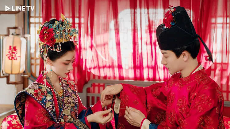 《錦繡安寧》張晚意（左）、任敏大婚之喜。LINE TV提供